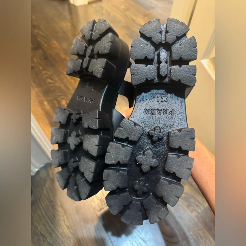 PRADA Monolith rubber sandals - Picture 7 of 11
